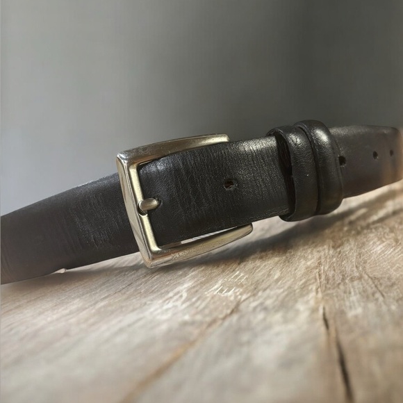 Yves Saint Laurent black handcrafted leather belt size 42 - Picture 4 of 7